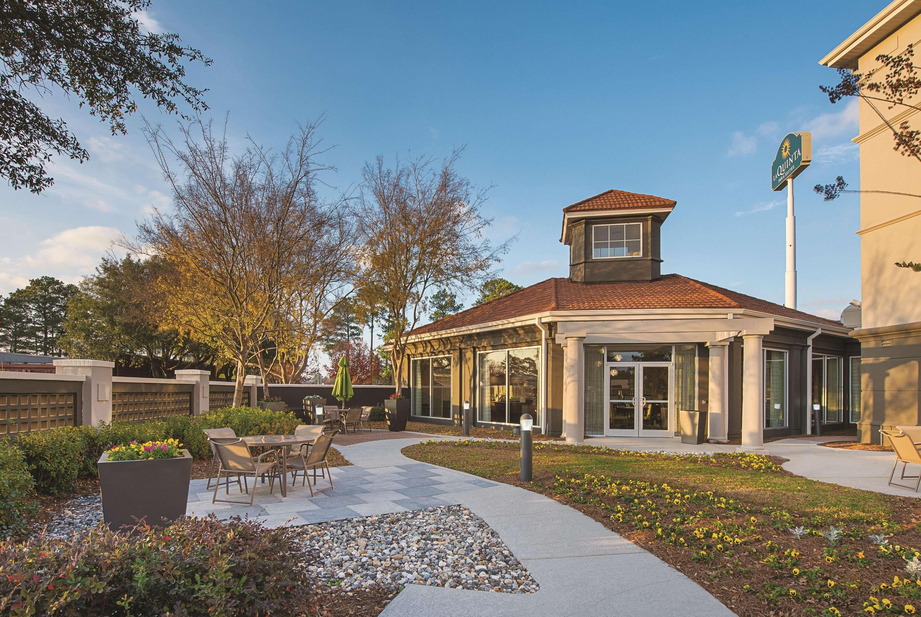 La Quinta By Wyndham Shreveport Airport Hotel Exterior photo